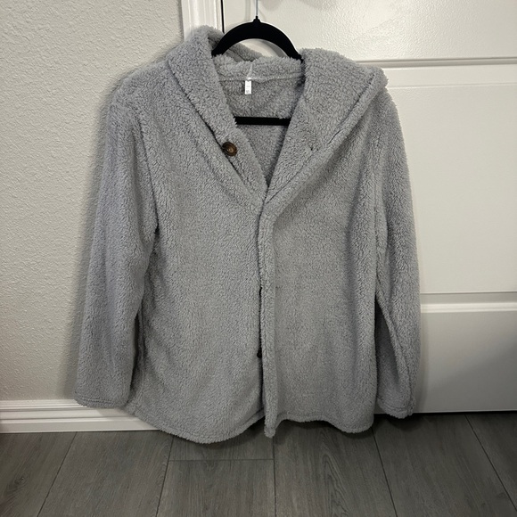 Soft and Comfy Sherpa Jacket with Hood - XL - Picture 1 of 5